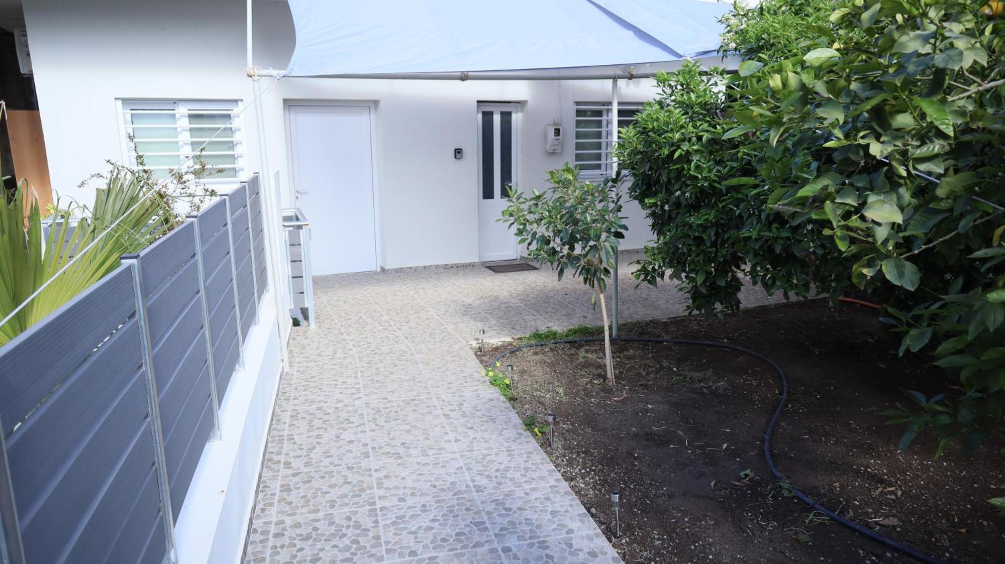 Seaside House With Garden Vila Dhervénion Exterior foto